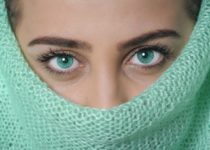 Du hast wunderschöne Augen auf Thailändisch